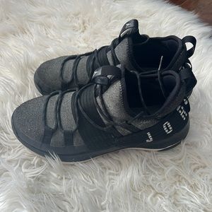 Air Jordan Trainer Pro, athletic shoes, size 8